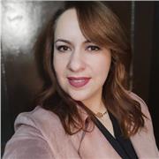 Hello. I'm Zineb NINNOU. A bilingual teacher. I teach both English and French